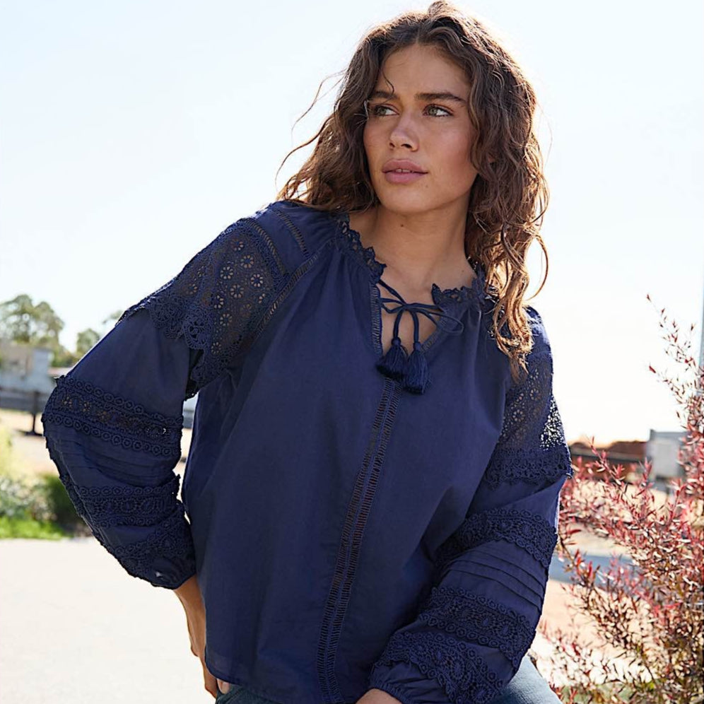 Wrangler Women’s Tamara Blouse - Navy