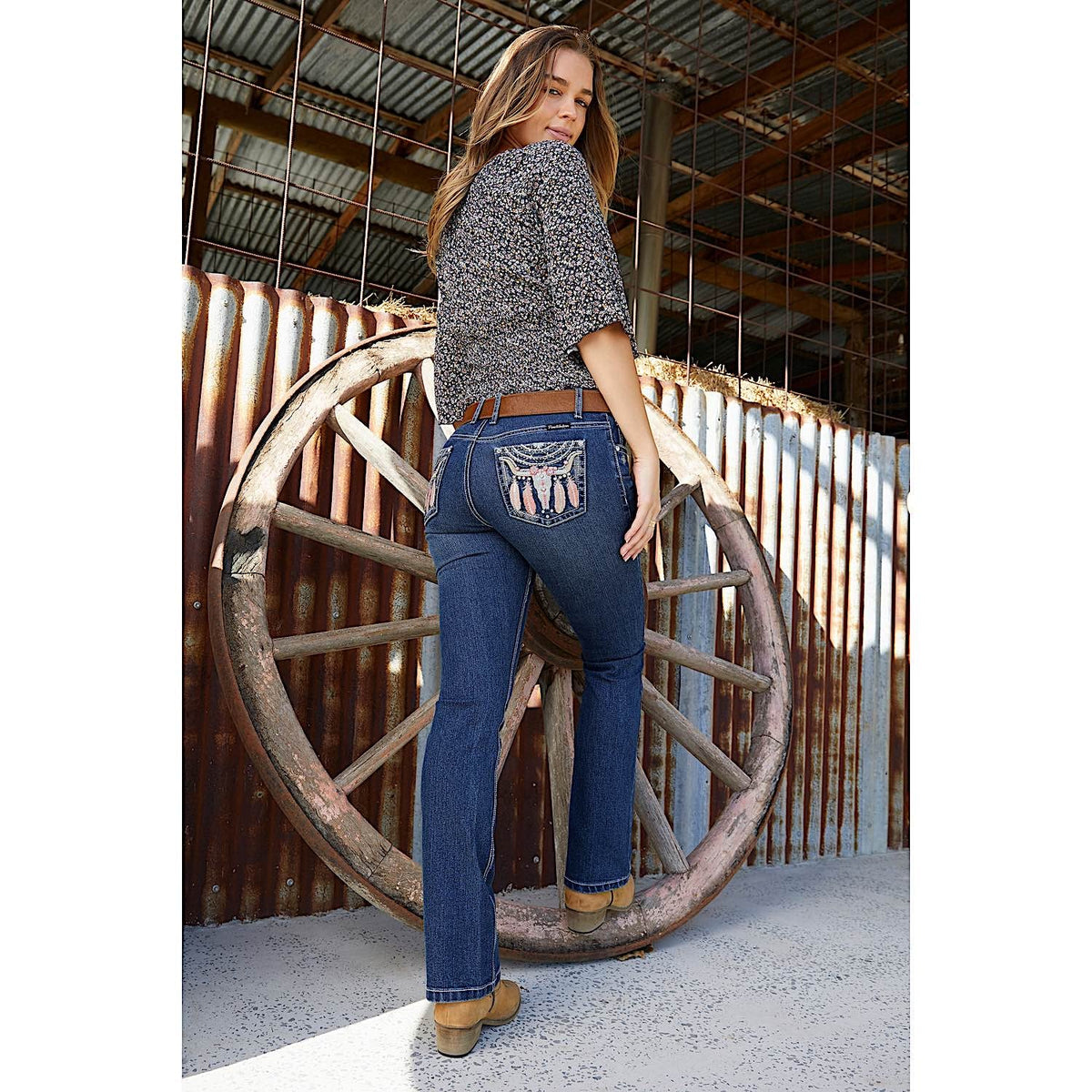 Pure Western Women’s Ava Boot Cut Jean 32L Indigo