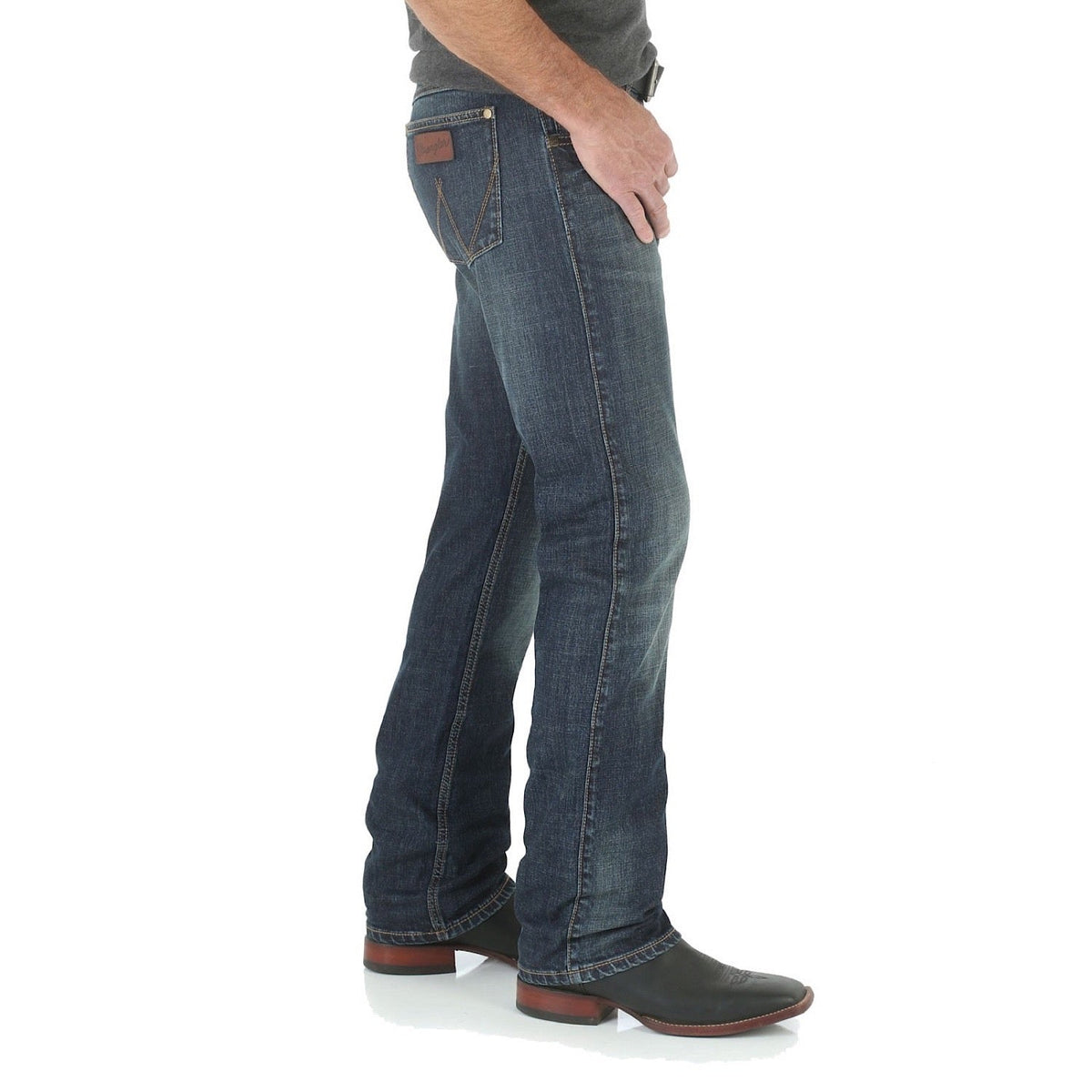 Wrangler Men’s Retro Slim Straight Jean Bozeman