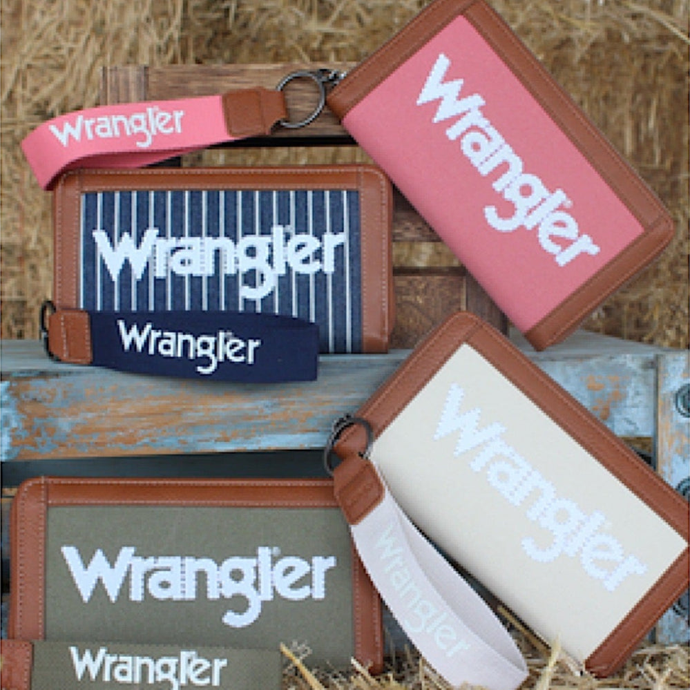 Wrangler Women’s Canvas Iconic Logo Wallet - Pink