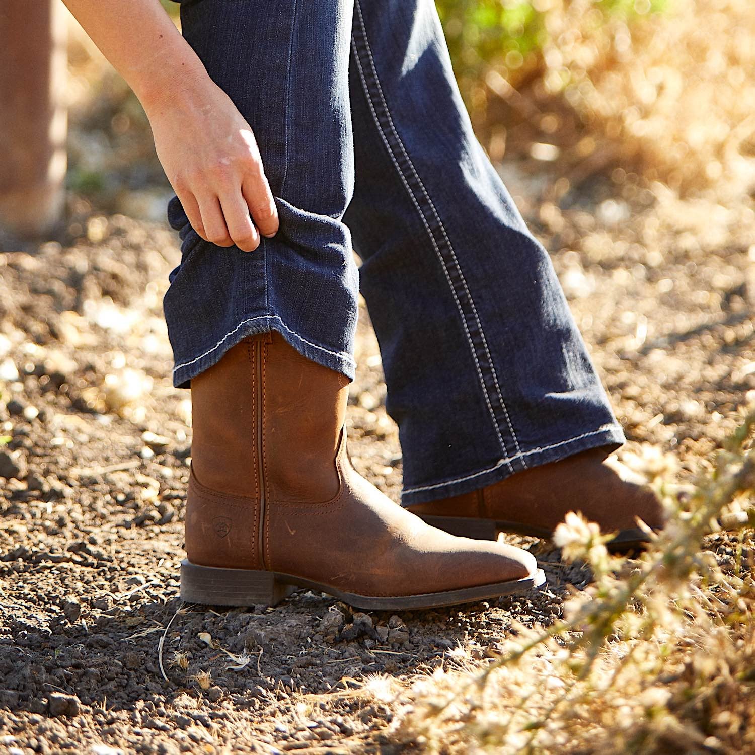 Ariat hot sale woman boots