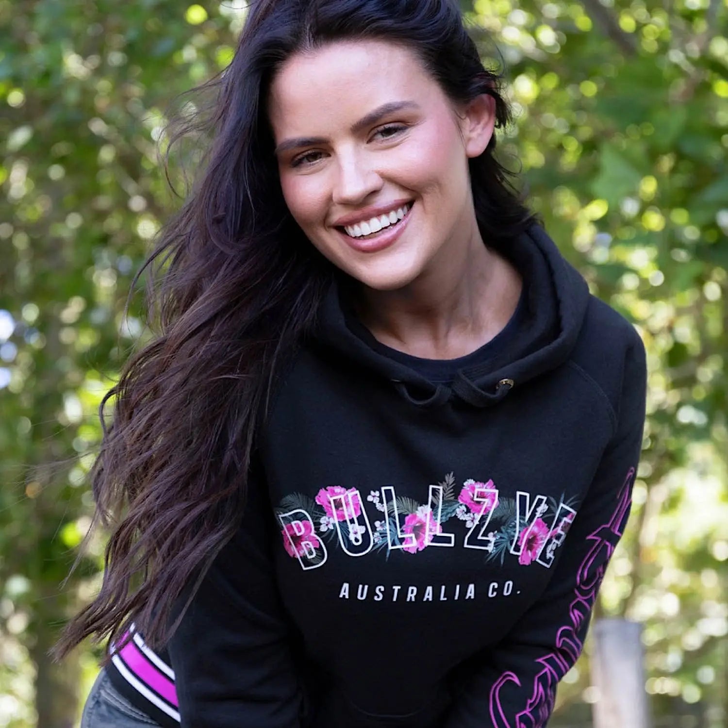 Bullzye Womens