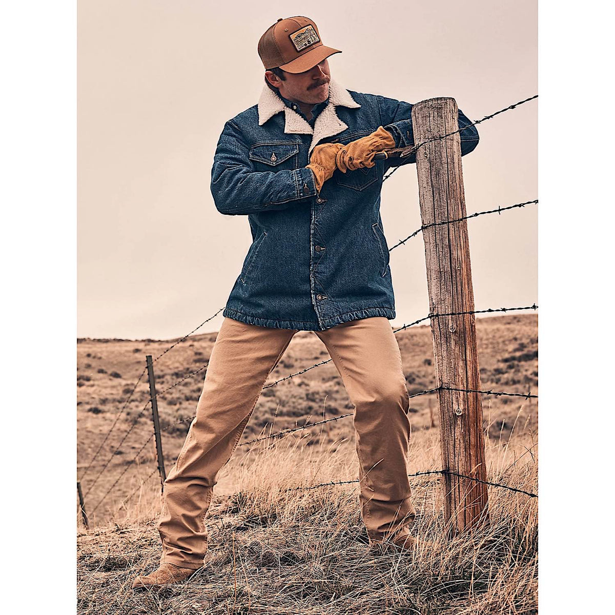 Wrangler Men's Tough Comfort 47 Canvas Jean - Kelp