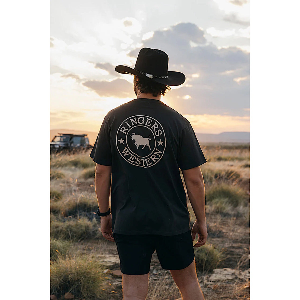 Ringers Western Men’s Signature Bull Loose T-Shirt - Charcoal/Dark Sand