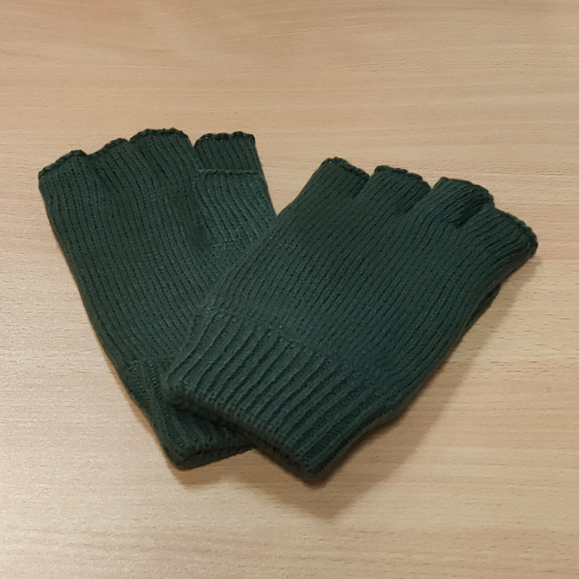 Avenel Acrylic Fingerless Glove With Thinsulate Lining - Olive