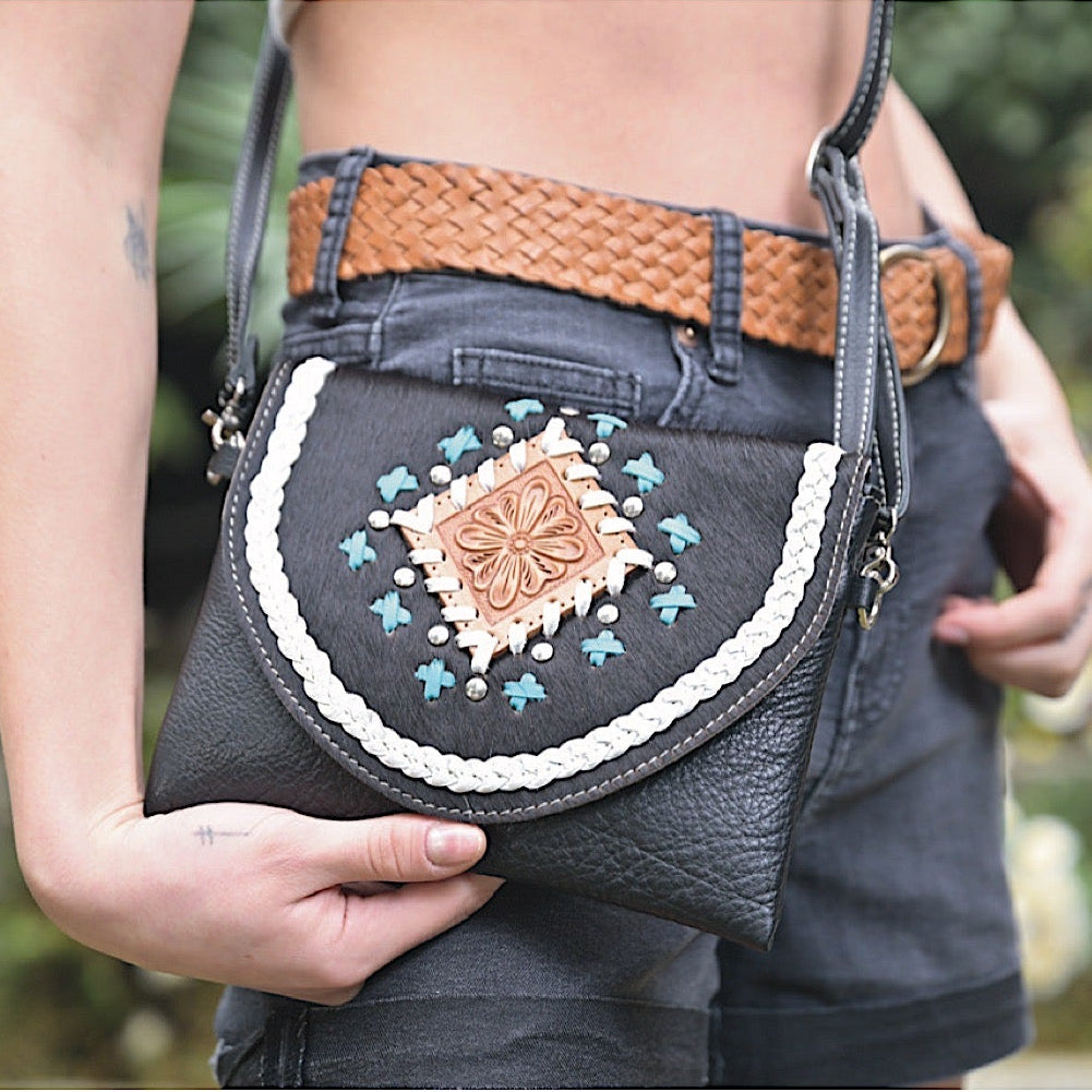 The Design Edge Women’s Small Boho Bag with Leather Stitch Waco - Black & White Hairon