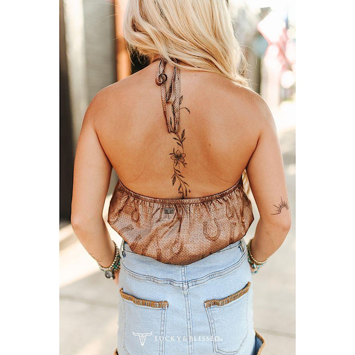 Lucky & Blessed Women's Snaffle Bit Halter Tie Top - Brown Stain Horse Shoe Print