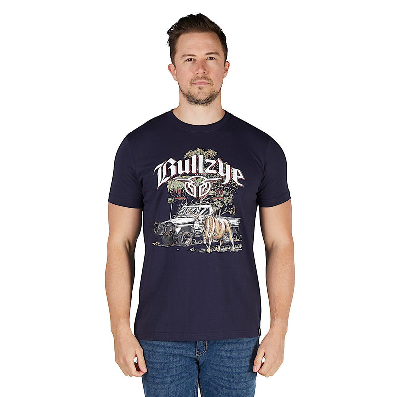 Bullzye Men’s Bull Catcher T Shirt - Navy