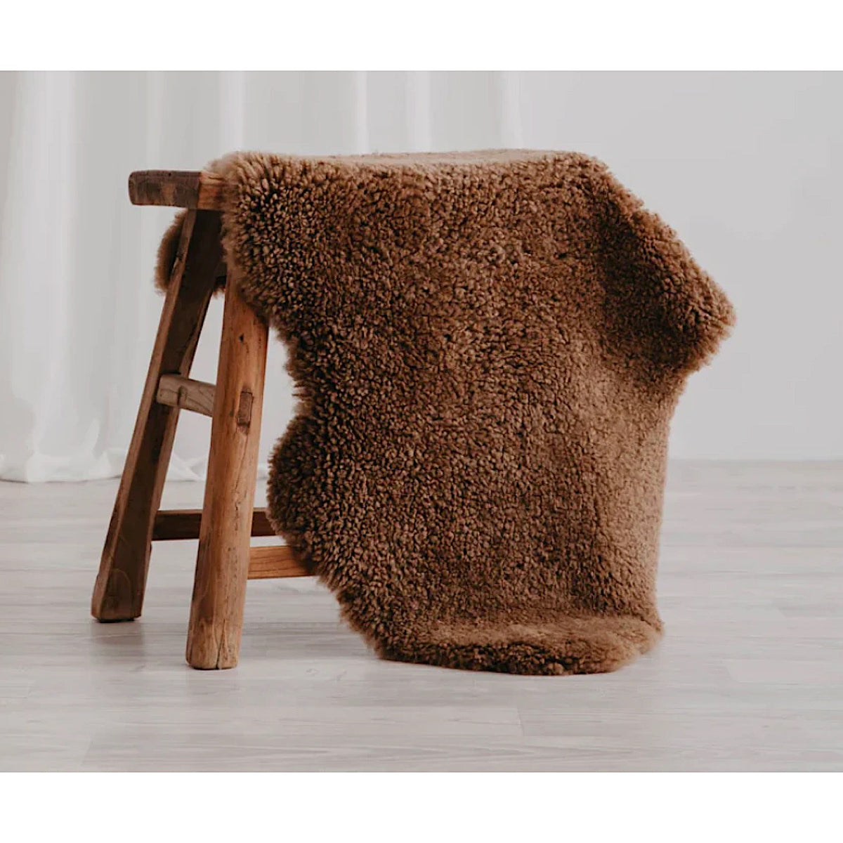 Huxford Grove Kingston Sheepskin Rug - Butterscotch