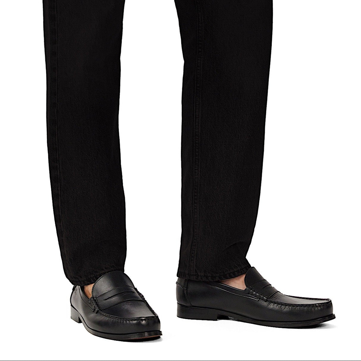 R.M. Williams Manning Loafer - Ebony