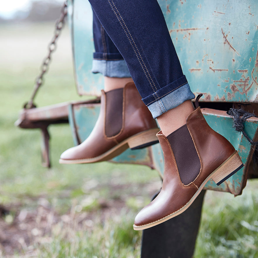 Buy Thomas Cook Womens Chelsea Boot Tan The Stable Door