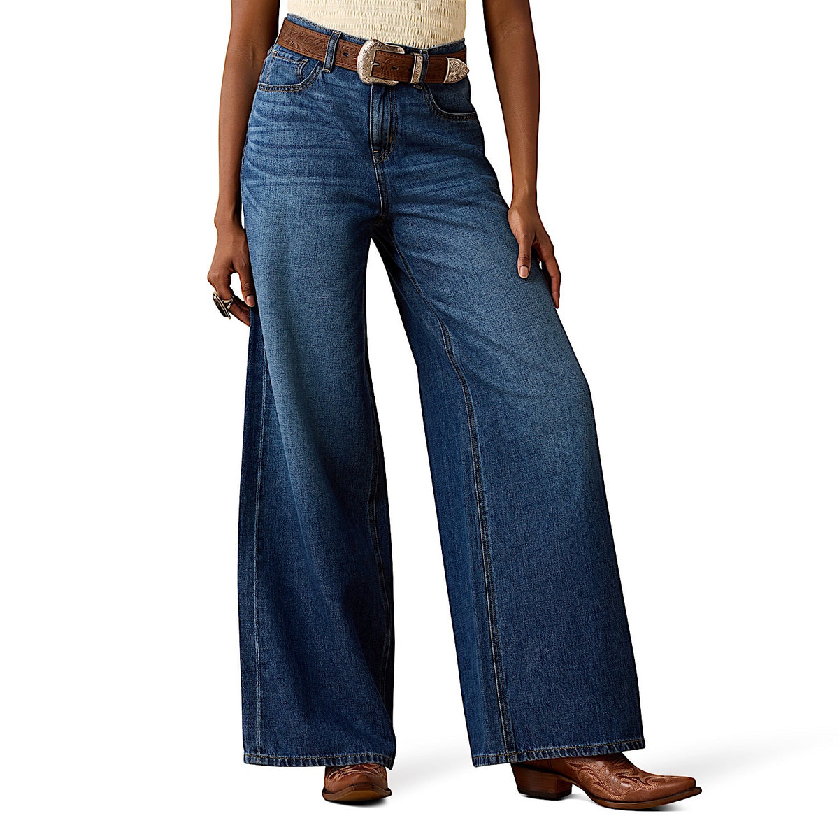 Ariat Women's Calamity Ultra High Rise Comfort Wide Leg Jeans - Tampa