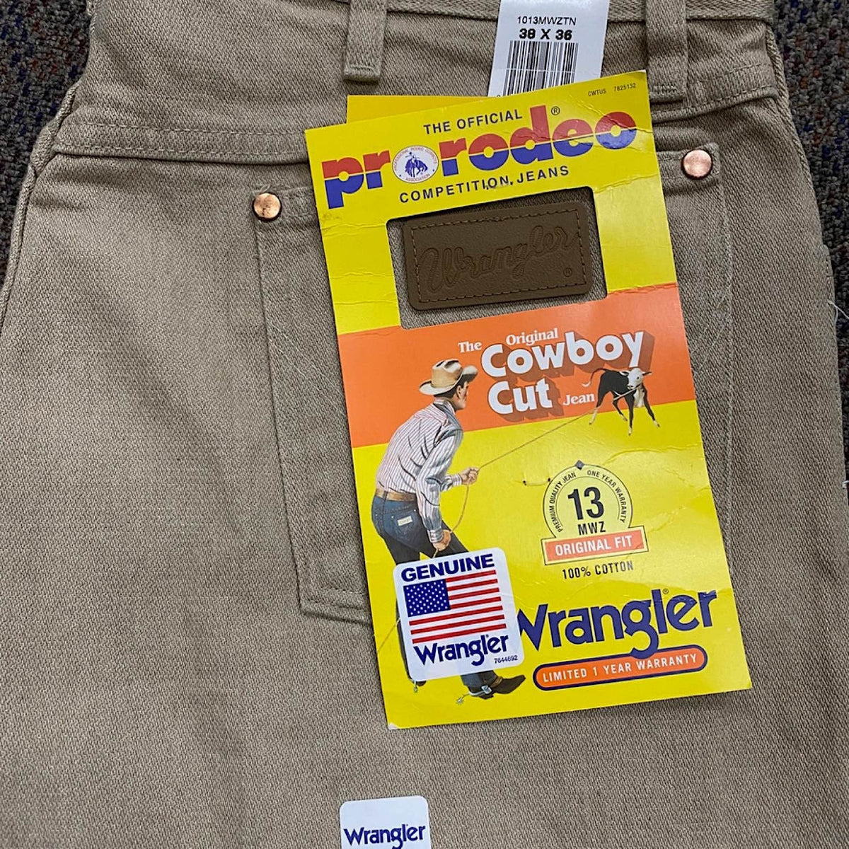 Wrangler Men’s Original Fit Jean Prewashed Tan