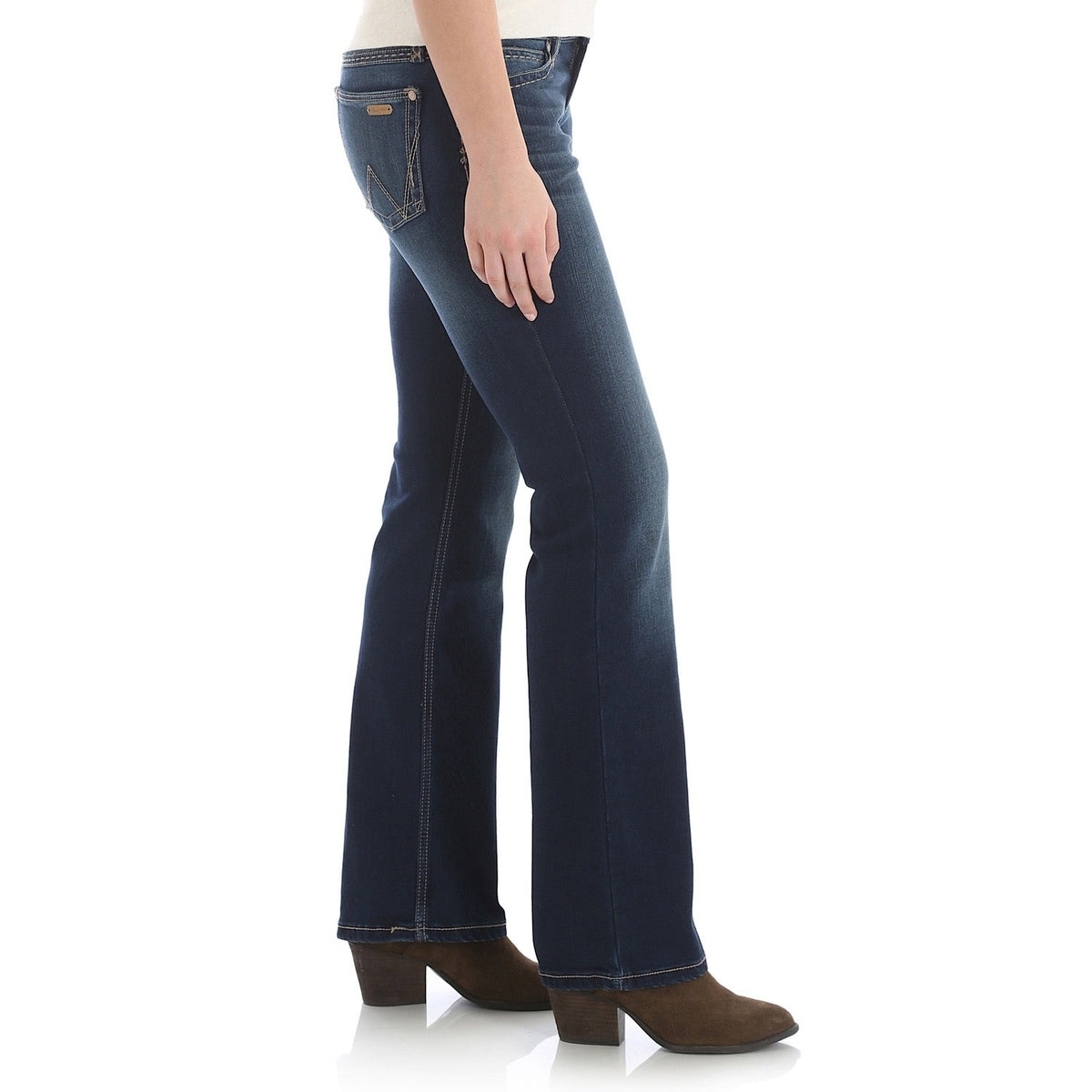 Wrangler Women’s Retro Mid Rise Boot Cut Mae Jean 34 Leg Dark Blue
