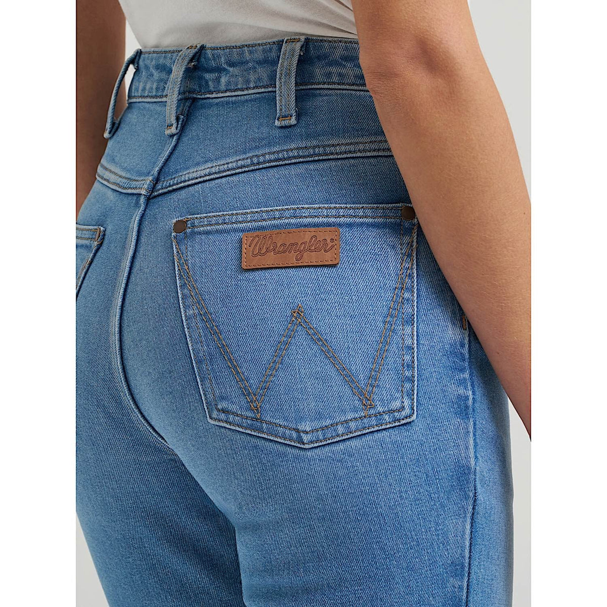 Wrangler Women’s Rodeo High Rise Bootcut 34’’ Leg Jeans - Camila