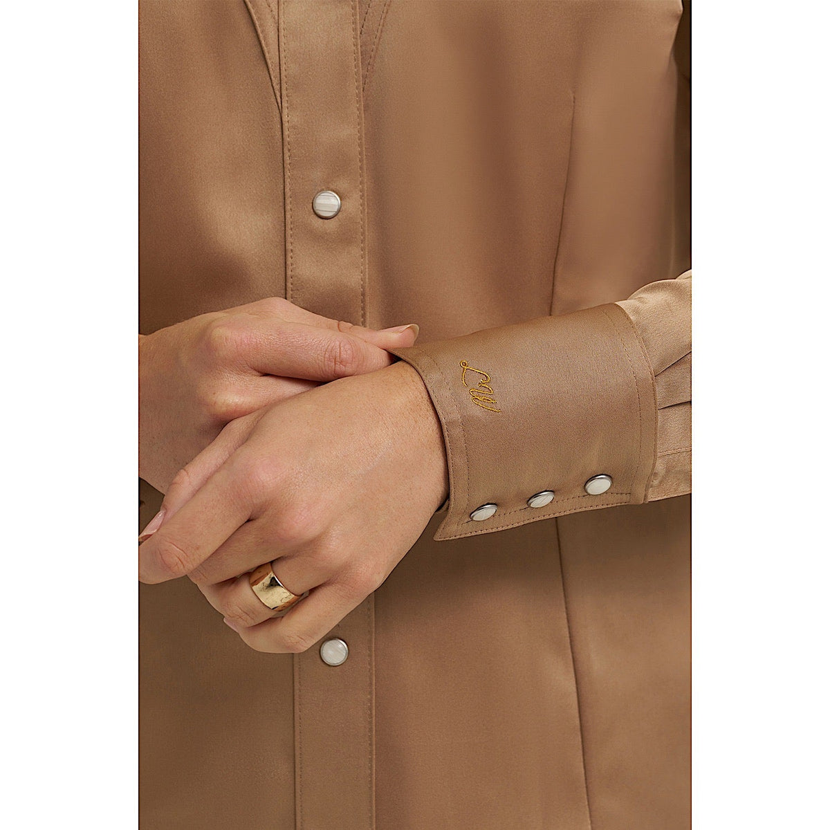 Wrangler X Lainey Wilson Womens Glam Satin Western Snap Shirt - Gold