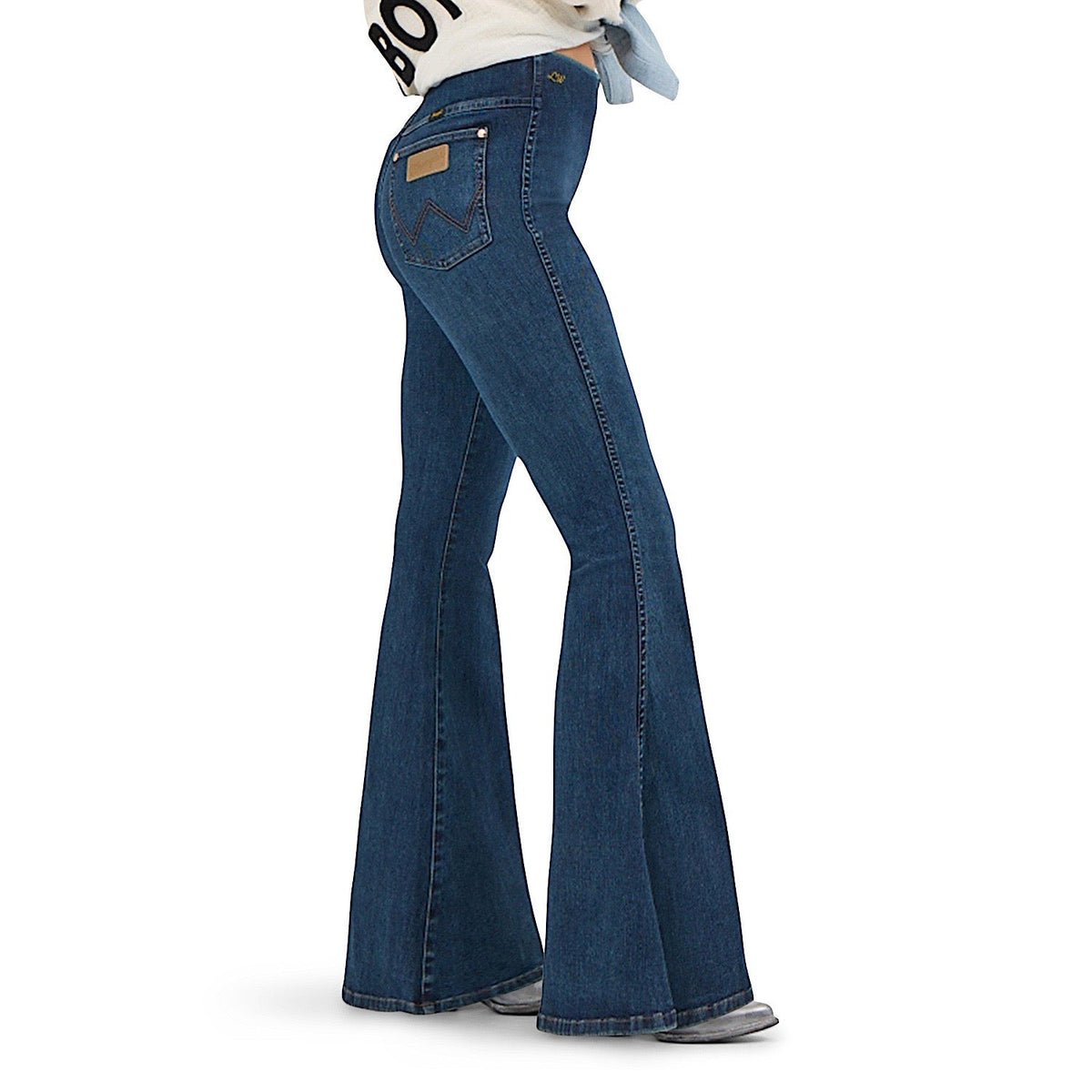 Wrangler X Lainey Wilson Women’s Pull On Bell Bottom Jean - Blue